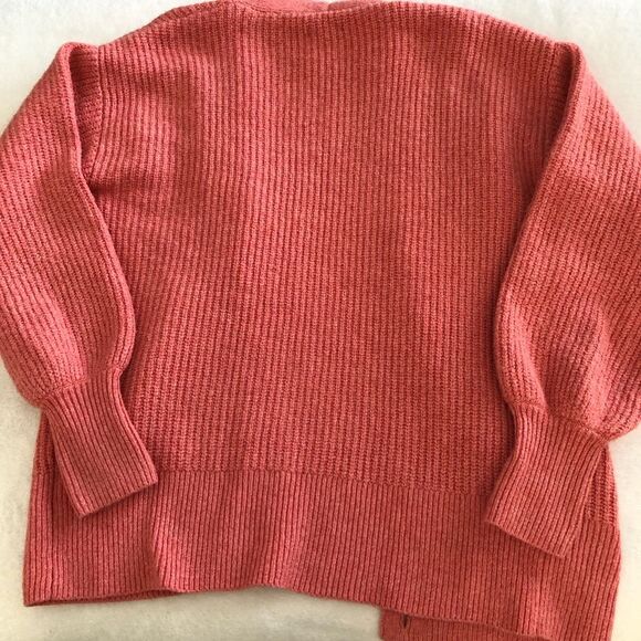 New Nine West sweater, button open front, size small - Picture 8 of 8